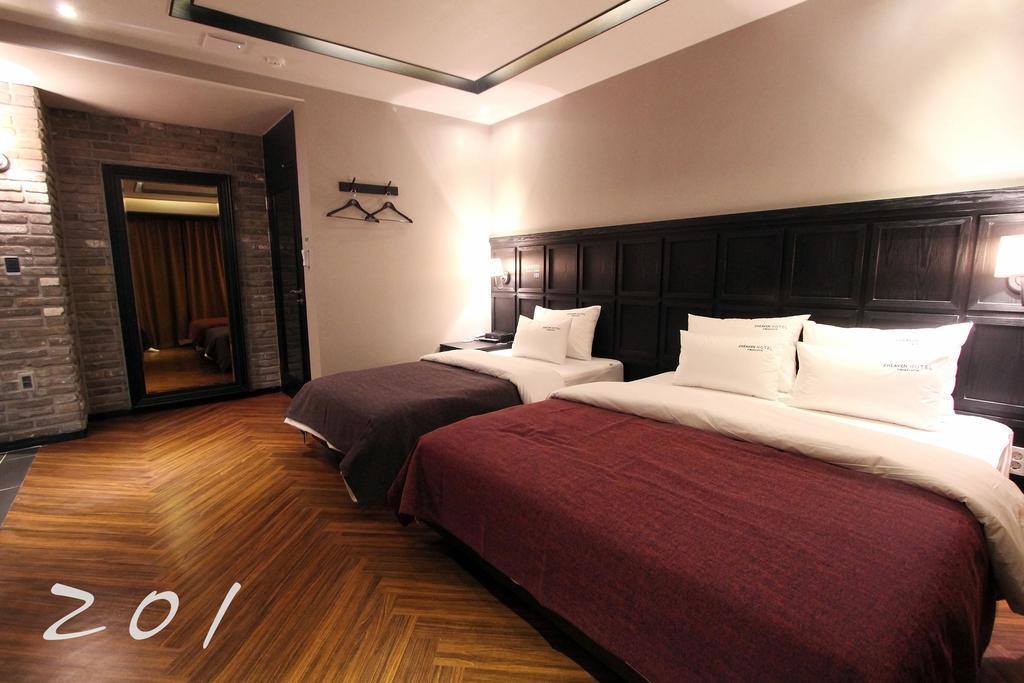 2 Heaven Hotel Lotte Waterpark Gimhae Luaran gambar